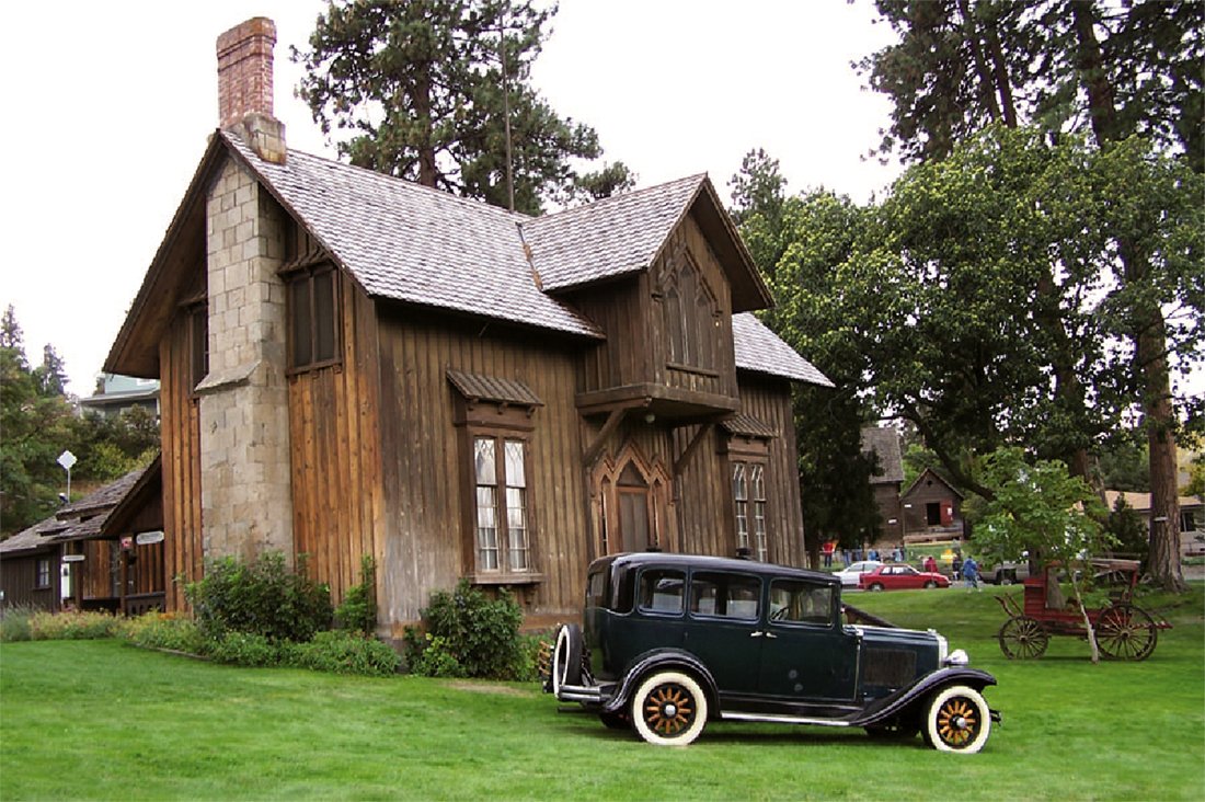 Historical Tours